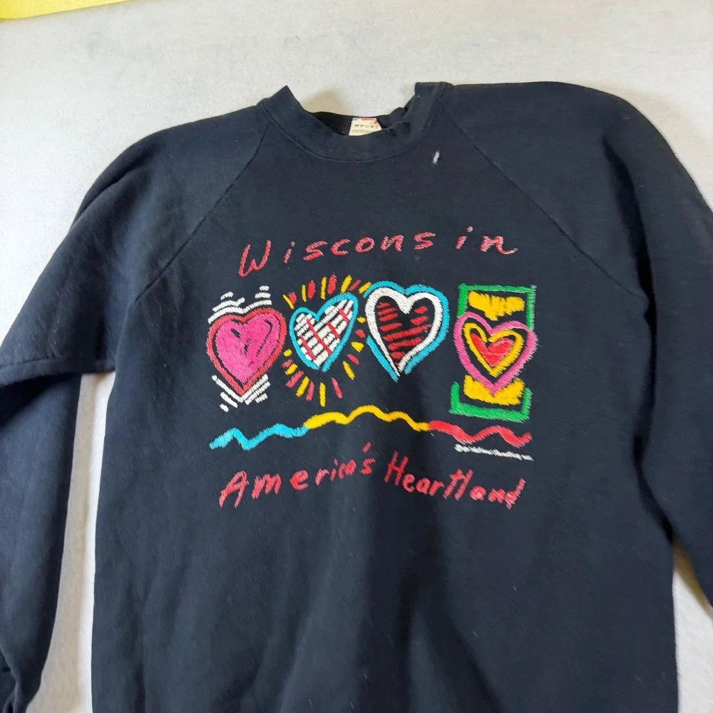 Vintage Fruit of the‎ Loom Wisconsin Americas Heartland Heart Sweatshirt Black L